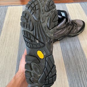 Merrell Men 9.5 Moab Mid Gore-Tex Dark Earth Hiking Trail Boots J87701 G